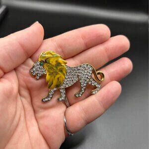 1980s Enamel Brooch Lion Gem